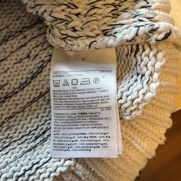 Women’s Banana Republic Cotton Sweater Size Medium - Picture 10 of 11